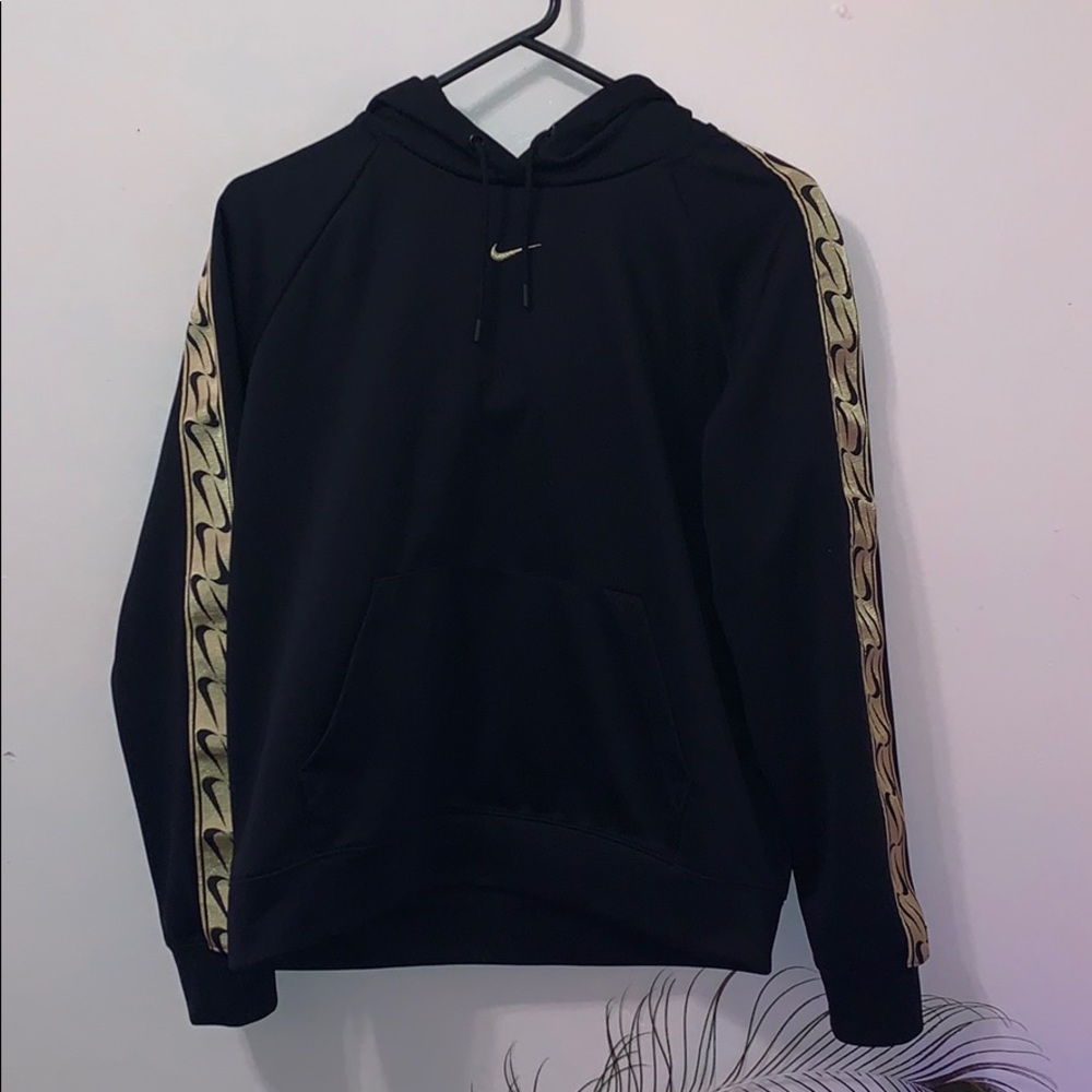 Nike black hoodie athletic running material